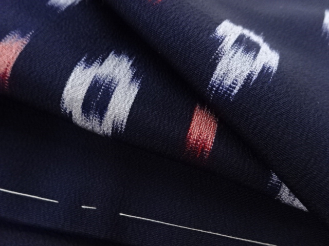  大正ロマン　抽象模様織り出しお召着物